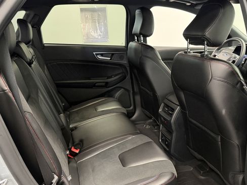 Used 2024 Ford Edge ST w/ Equipment Group 401A image 27