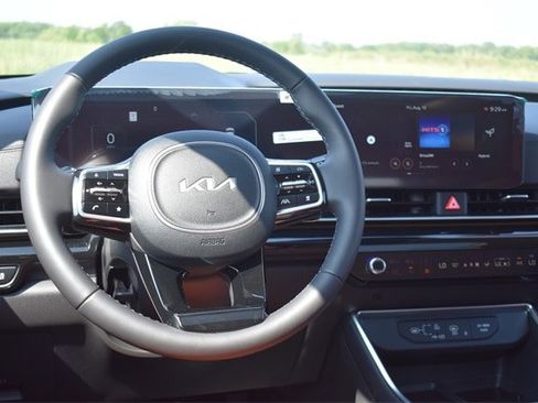 New 2026 Kia Carnival SX Prestige image 23