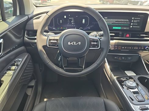 New 2026 Kia Carnival SX w/ SX Dark Edition Package FWD image 14