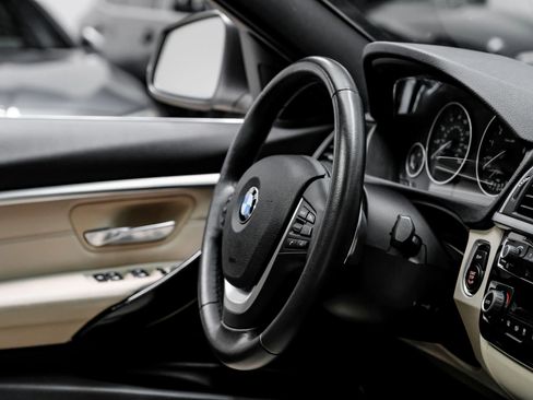 Used 2017 BMW 330i Sedan image 17