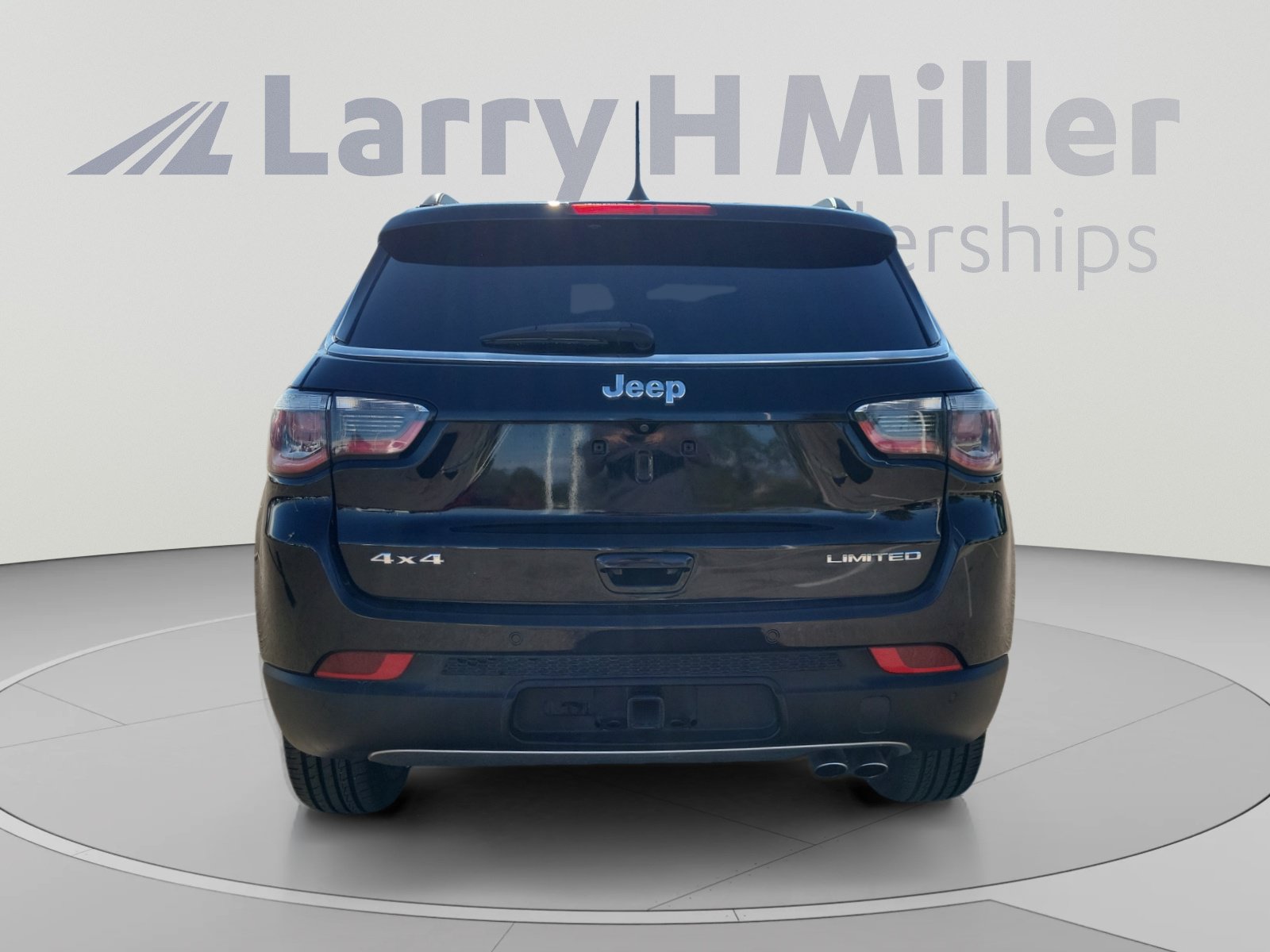 Used 2021 Jeep Compass Limited w/ Sun and Sound Group AWD/4WD image 4