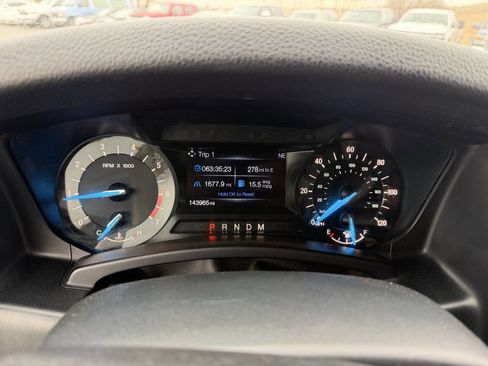 Used 2017 Ford Expedition EL XLT image 16