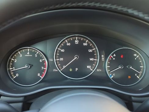 New 2026 MAZDA MAZDA3 Hatchback w/Premium Plus Pkg image 25