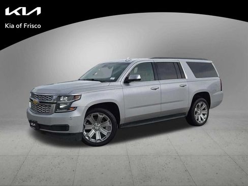 Used 2016 Chevrolet Suburban LT RWD image 1