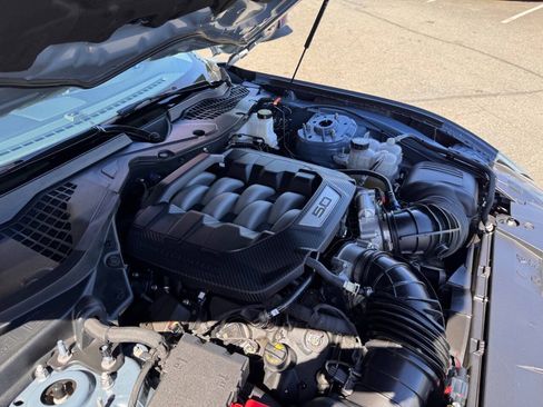 Used 2024 Ford Mustang GT RWD image 17