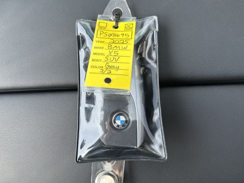 Used 2025 BMW X5 xDrive40i w/ M Sport Package AWD/4WD image 35