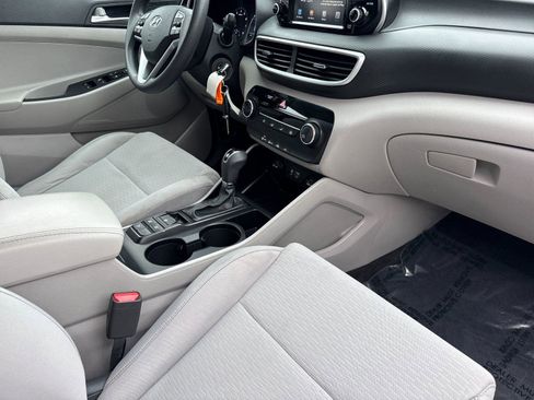 Used 2020 Hyundai Tucson SE image 15
