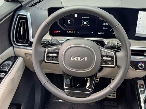 Used 2025 Kia Sorento SX AWD/4WD image 20