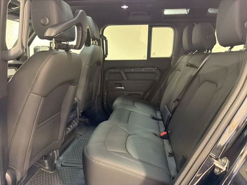 Used 2025 Land Rover Defender 110 S AWD/4WD image 22