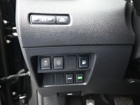 Used 2019 Nissan Rogue S w/ Special Edition Package image 12