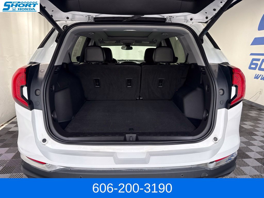 Used 2022 GMC Terrain SLT AWD/4WD image 9