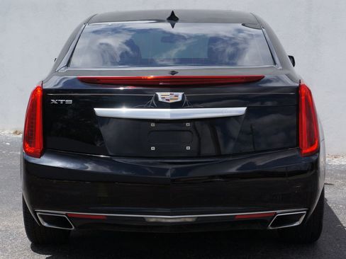 Used 2016 Cadillac XTS Premium image 6