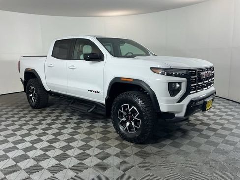Used 2023 GMC Canyon AT4X AWD/4WD image 3