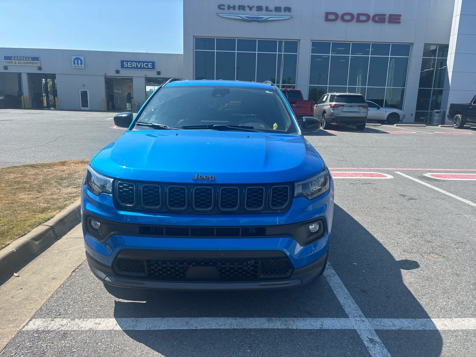 Used 2025 Jeep Compass Latitude w/ Altitude Special Edition AWD/4WD image 2