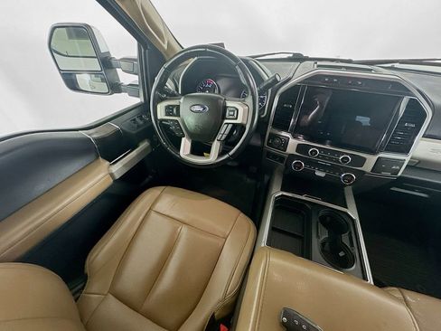 Used 2022 Ford F250 Lariat w/ Chrome Package image 9