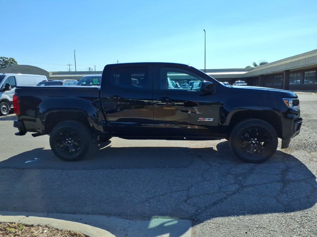 Used 2021 Chevrolet Colorado Z71 w/ Z71 Midnight Edition AWD/4WD image 5