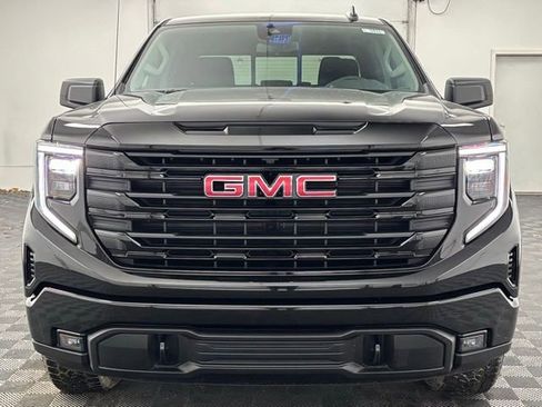 New 2026 GMC Sierra 1500 Elevation image 11