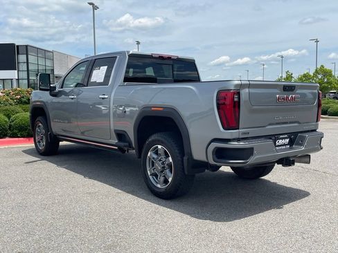 Used 2024 GMC Sierra 2500 Denali w/ Technology Package AWD/4WD image 5
