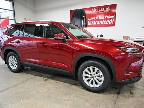 New 2026 Toyota Grand Highlander XLE image 4