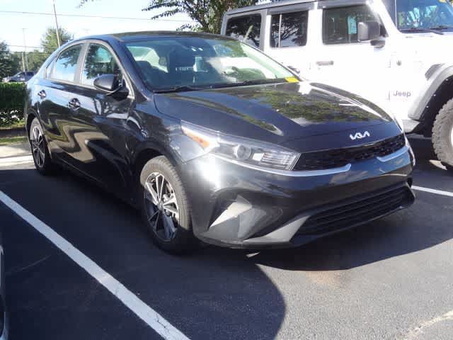 Used 2024 Kia Forte LXS FWD image 3