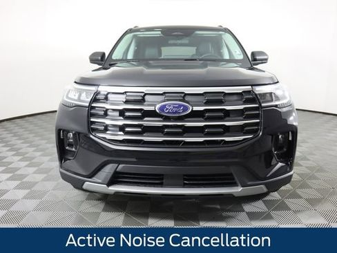 New 2026 Ford Explorer Active w/ Active Comfort Package image 9