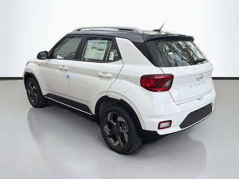 New 2026 Hyundai Venue SEL image 5