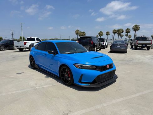 Used 2023 Honda Civic Type R image 3