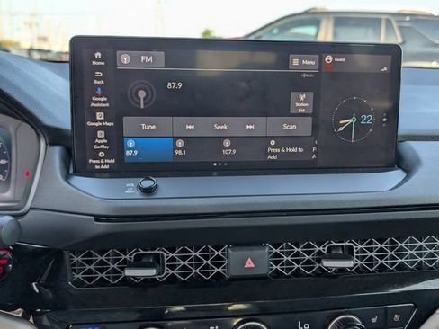 Used 2025 Honda Accord Touring image 6