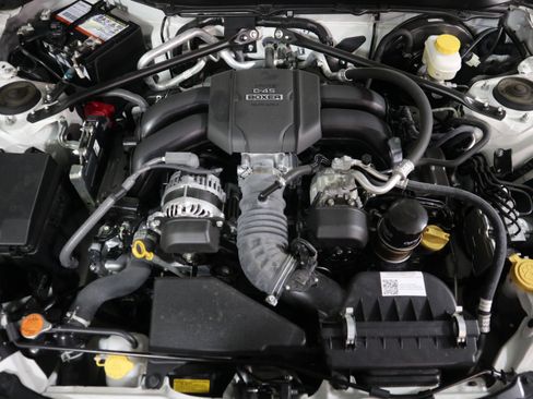 Used 2023 Toyota GR86 Premium w/ ALL Weather Mat Package (TMS) RWD image 14
