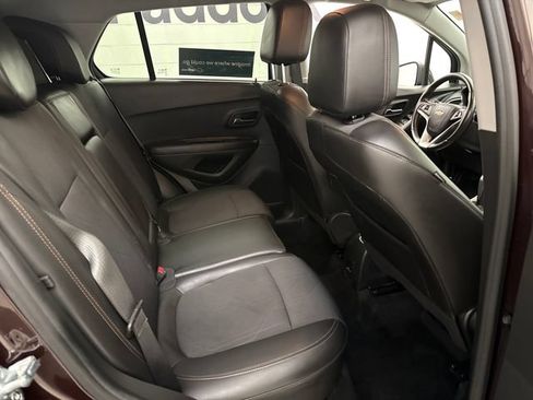 Used 2022 Chevrolet Trax LT w/ Driver Confidence Package AWD/4WD image 26