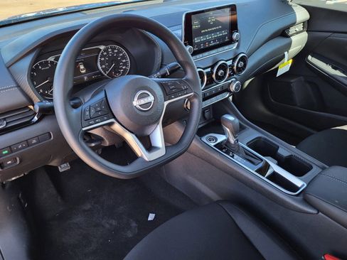 New 2025 Nissan Sentra SV image 8