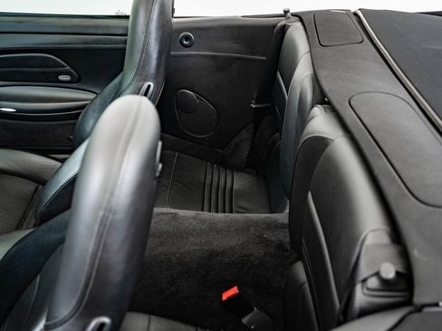 Used 2001 Porsche 911 Carrera 4 image 36