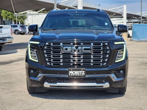 Certified 2025 GMC Yukon Denali Ultimate w/ LPO, Floor Liner Package AWD/4WD image 2
