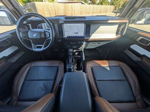 Used 2022 Ford Bronco Outer Banks AWD/4WD image 15