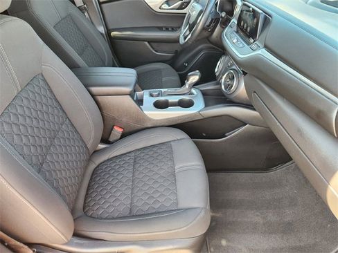 Used 2020 Chevrolet Blazer LT image 13