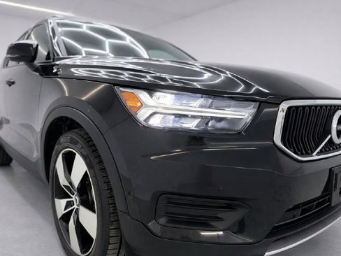Used 2019 Volvo XC40 T5 Momentum image 38