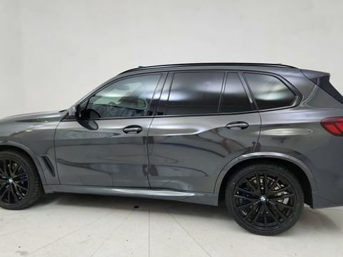 Used 2023 BMW X5 M50i w/ Executive Package image 4