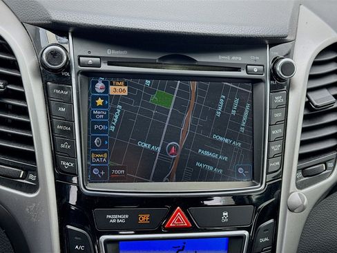 Used 2013 Hyundai Elantra GT w/ Tech Pkg image 9