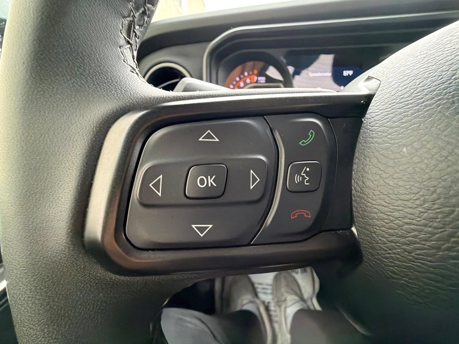 Used 2026 Jeep Gladiator Rubicon AWD/4WD image 14