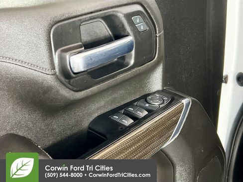 Used 2022 Chevrolet Silverado 2500 LT AWD/4WD image 11