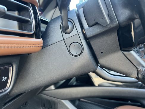 Certified 2023 Lincoln Nautilus Reserve w/ Equipment Group 201A image 20