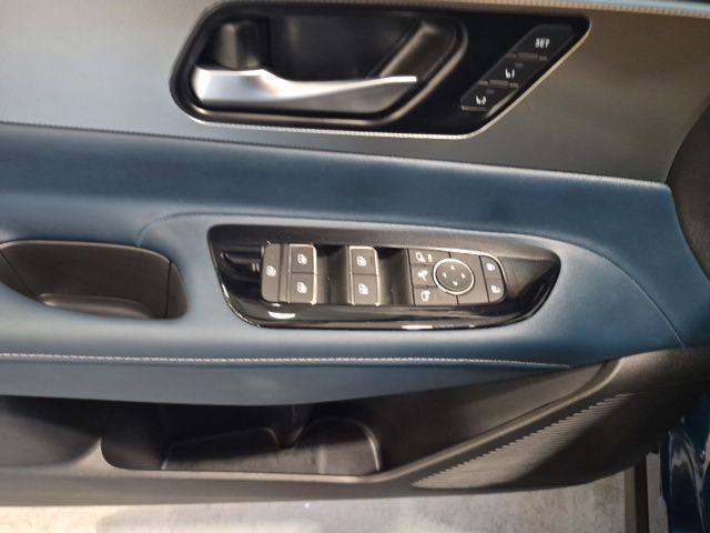 Certified 2025 Nissan Murano Platinum w/ Cargo Package AWD/4WD image 11