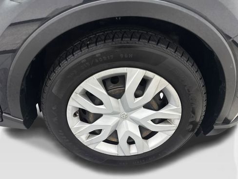 Used 2021 Toyota C-HR LE FWD image 84