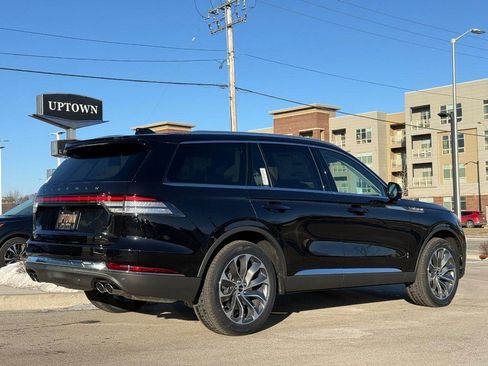 New 2026 Lincoln Aviator Reserve image 3