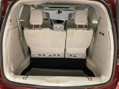 Used 2019 Chrysler Pacifica Limited w/ Tire & Wheel Group image 25
