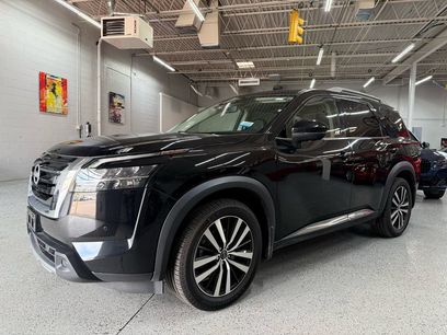Used 2024 Nissan Pathfinder Platinum