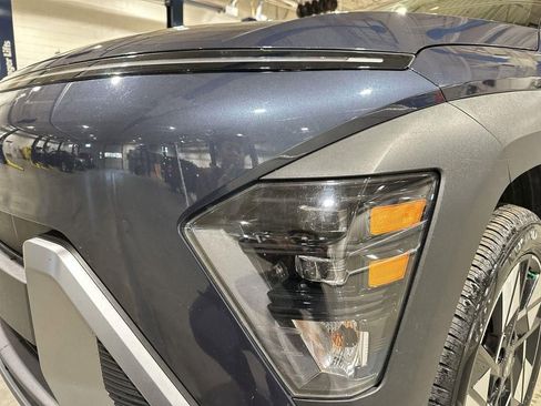 Used 2025 Hyundai Kona SEL AWD/4WD image 27