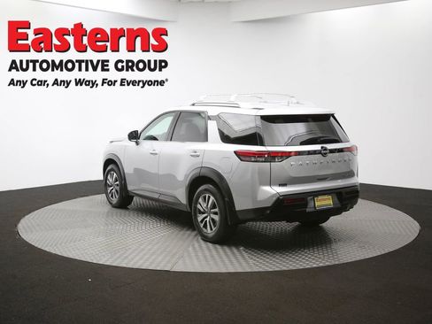 Used 2023 Nissan Pathfinder SL image 63