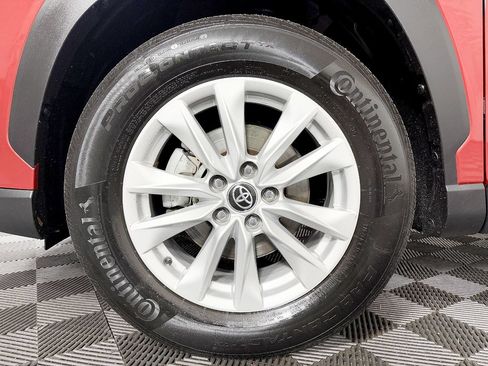 Used 2023 Toyota Corolla Cross LE w/ Moonroof Package AWD/4WD image 25