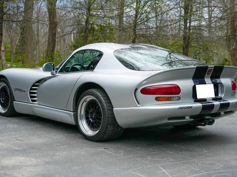 Used 1998 Dodge Viper GTS RWD image 7